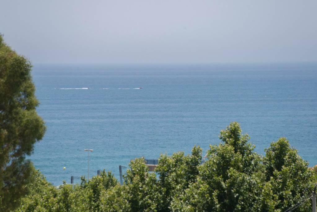 Bravo 23 Apartment Fuengirola Bagian luar foto