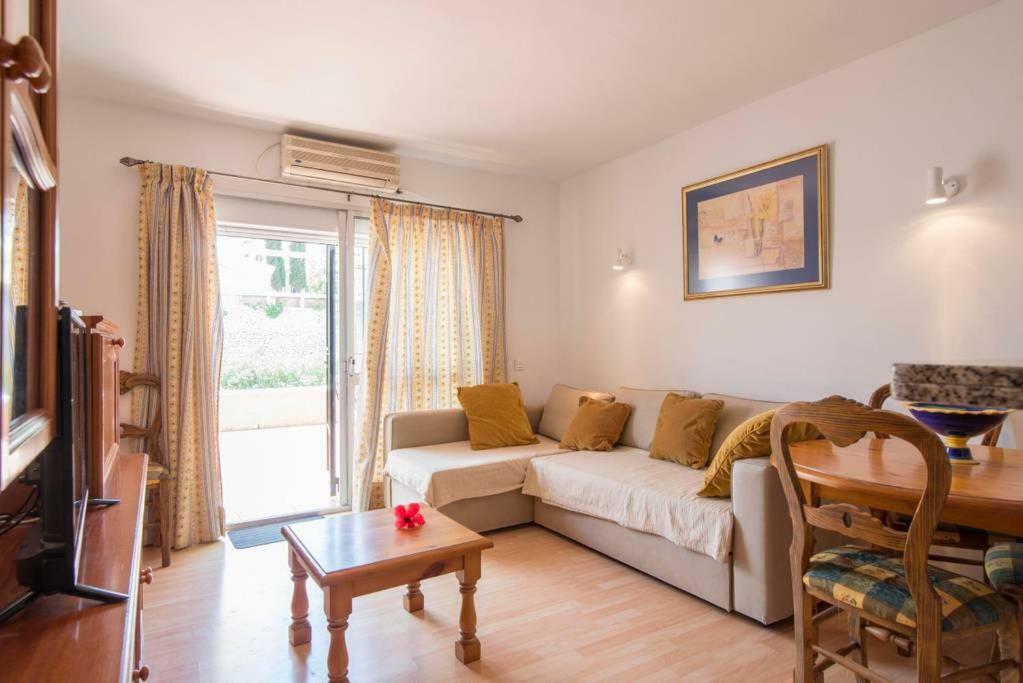 Bravo 23 Apartment Fuengirola Bagian luar foto